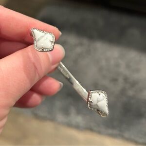 Kendra Scott Silver cuff bracelet with White and gray howlite stone